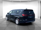 Used 2024 Chrysler Pacifica Touring-L image 5