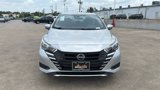 Used 2023 Nissan Versa SV image 2