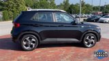 Used 2022 Hyundai Venue SEL image 2