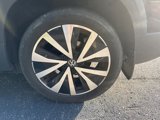 Used 2022 Volkswagen Taos SE image 5
