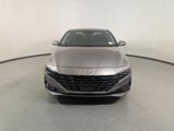 Used 2023 Hyundai Elantra Limited image 2