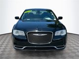 Used 2018 Chrysler 300 Touring image 2