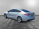 Used 2015 Ford Fusion SE image 4
