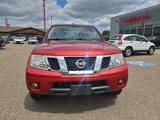 Used 2016 Nissan Frontier SV image 2