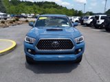 Used 2019 Toyota Tacoma TRD Sport image 3
