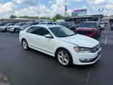 Used 2014 Volkswagen Passat TDI SE image 2