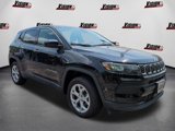 Used 2024 Jeep Compass Sport image 3