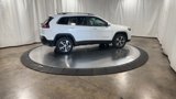 Used 2019 Jeep Cherokee Limited image 2