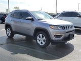 Used 2019 Jeep Compass Latitude image 2