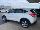 Certified 2022 Honda HR-V LX image 3