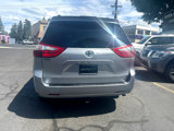 Used 2018 Toyota Sienna XLE image 5