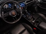 Certified 2025 Porsche Macan S image 4