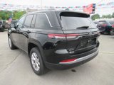 Used 2022 Jeep Grand Cherokee Limited image 3