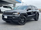 Used 2019 Jeep Grand Cherokee Laredo image 2