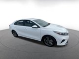 Used 2023 Kia Forte LXS w/ LXS Technology Package image 2