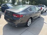 Used 2016 Chrysler 200 Limited w/ Convenience Group image 3
