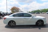 Used 2017 Honda Accord Touring image 6