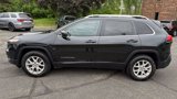 Used 2015 Jeep Cherokee Latitude image 2