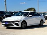 Used 2024 Hyundai Elantra SEL image 3