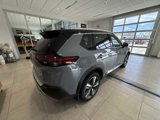 Used 2021 Nissan Rogue Platinum image 3