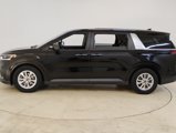 Used 2022 Kia Carnival LX image 5