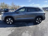 New 2025 Volkswagen Taos SE image 3