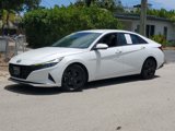 Used 2021 Hyundai Elantra SEL image 1