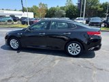 Used 2017 Kia Optima EX w/ Premium Package image 2