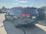 Used 2018 Chrysler Pacifica Touring-L Plus w/ S Appearance Package image 5