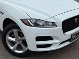 Used 2018 Jaguar F-PACE Premium image 3