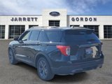 Certified 2022 Ford Explorer XLT w/ Equipment Group 202A image 3