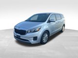 Used 2016 Kia Sedona L image 2