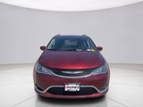 Used 2018 Chrysler Pacifica Touring-L image 2