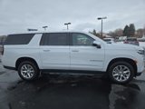 Used 2023 Chevrolet Suburban Premier image 4