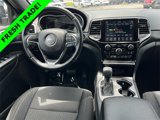 Used 2019 Jeep Grand Cherokee Laredo w/ 18" Wheel & 8.4" Radio Group image 3