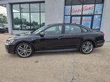 Used 2018 Volkswagen Passat 2.0T R-Line image 4