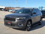 Used 2019 Jeep Cherokee Limited w/ Luxury Group image 2