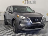Used 2023 Nissan Rogue SV image 2