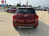 Used 2022 Chevrolet Trax LT w/ LT Convenience Package image 4