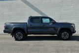 Used 2022 Toyota Tacoma TRD Sport image 3