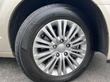 Used 2016 Chrysler Town & Country Touring-L image 3