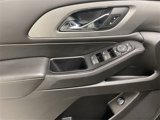 Used 2018 Chevrolet Traverse LT image 3