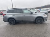 Used 2018 Mitsubishi Outlander LE image 2