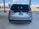 Used 2020 Ford Edge SEL w/ Convenience Package image 4