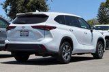 Used 2023 Toyota Highlander XLE image 4