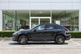 Certified 2024 Porsche Macan image 2