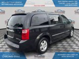 Used 2009 Dodge Grand Caravan SXT w/ Entertainment Group 2 image 4