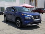 Used 2022 Nissan Rogue SV image 2