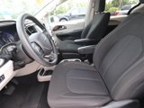 Used 2021 Chrysler Voyager L image 2