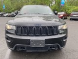 Used 2018 Jeep Grand Cherokee Laredo image 2